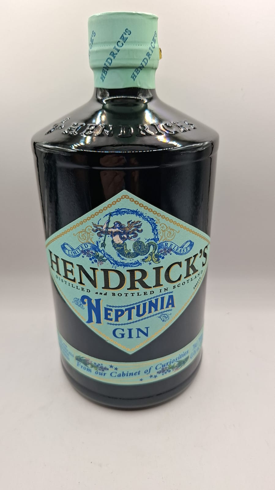 Hendrick's Neptunia
